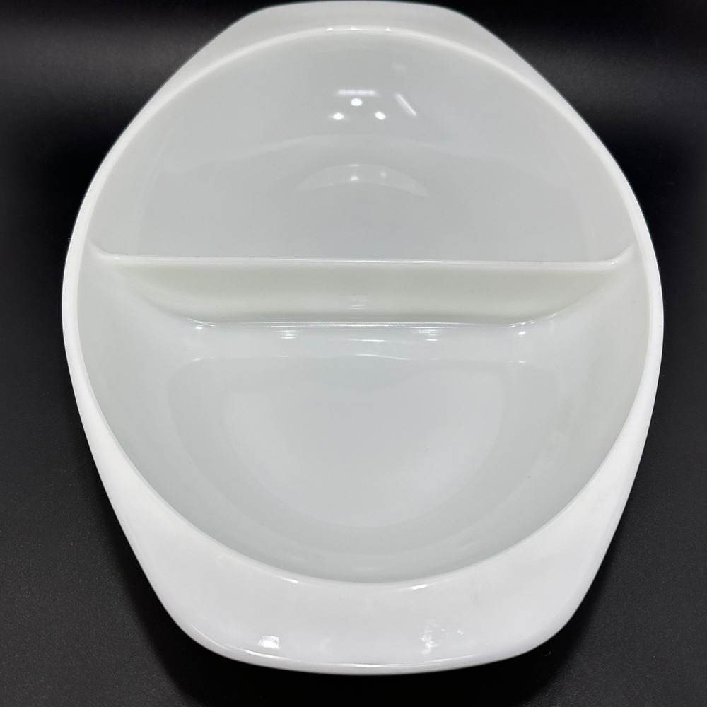 Vintage Pyrex 1063 Double Sided Milk White Glass 1.5qt Casserole Dish